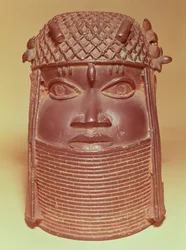 Benin maszk (sárgaréz)